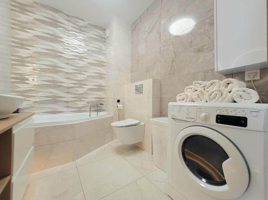 Apartment Sophie 3 Rooms, 2 Bathrooms, 8 Persons Krakow Luaran gambar